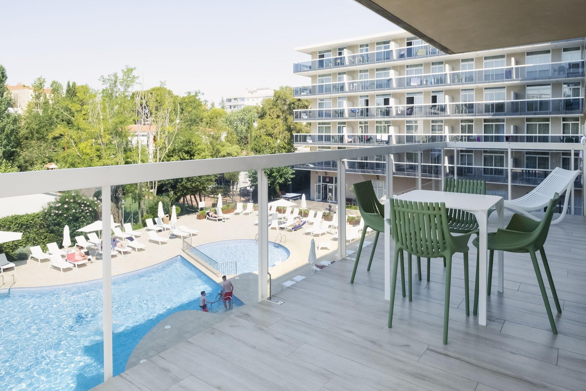 Hotel apartamentowy Cye Centre 3*